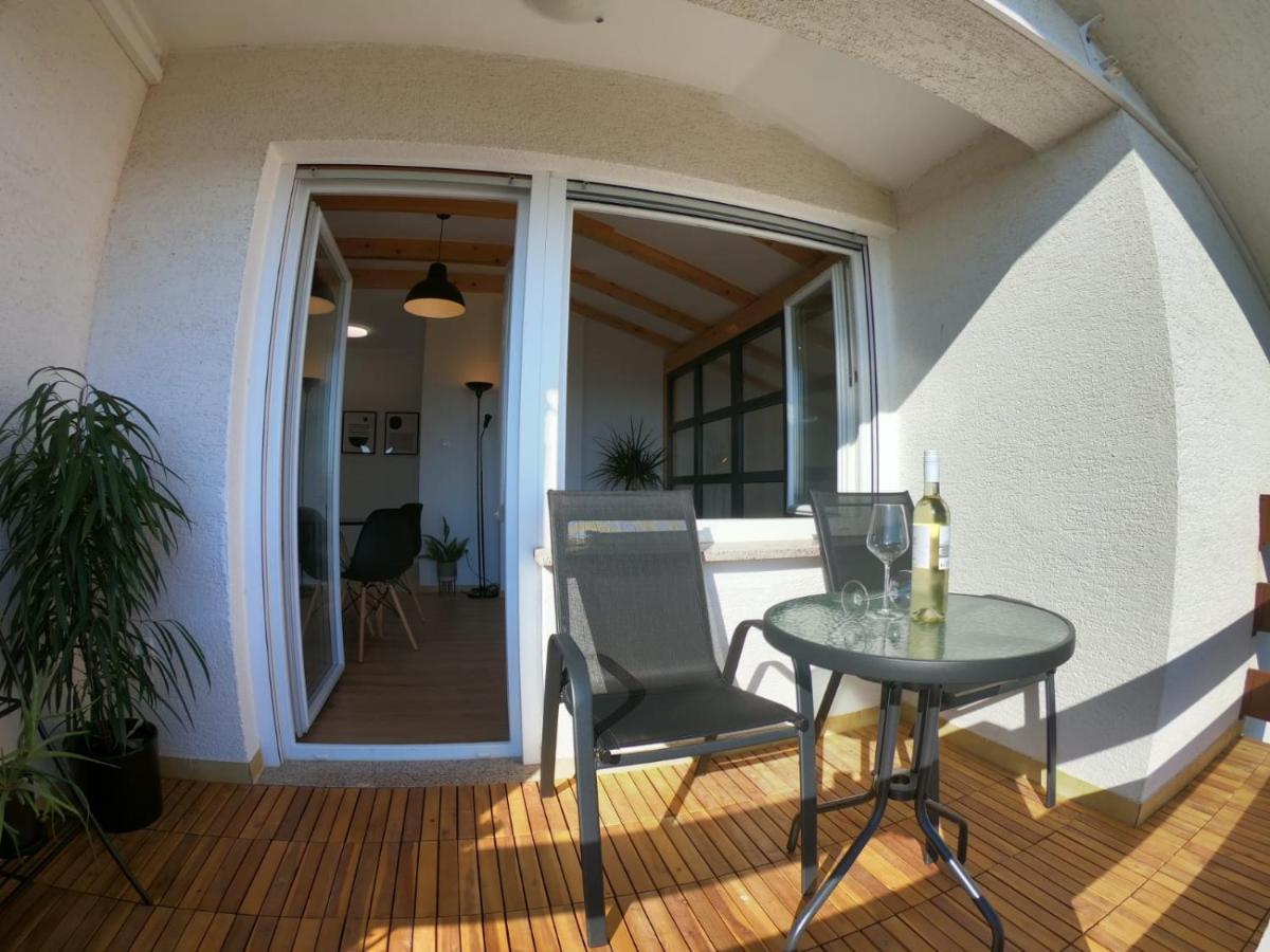 Sun-Drenched Apartment "The View" Zadar Exteriör bild