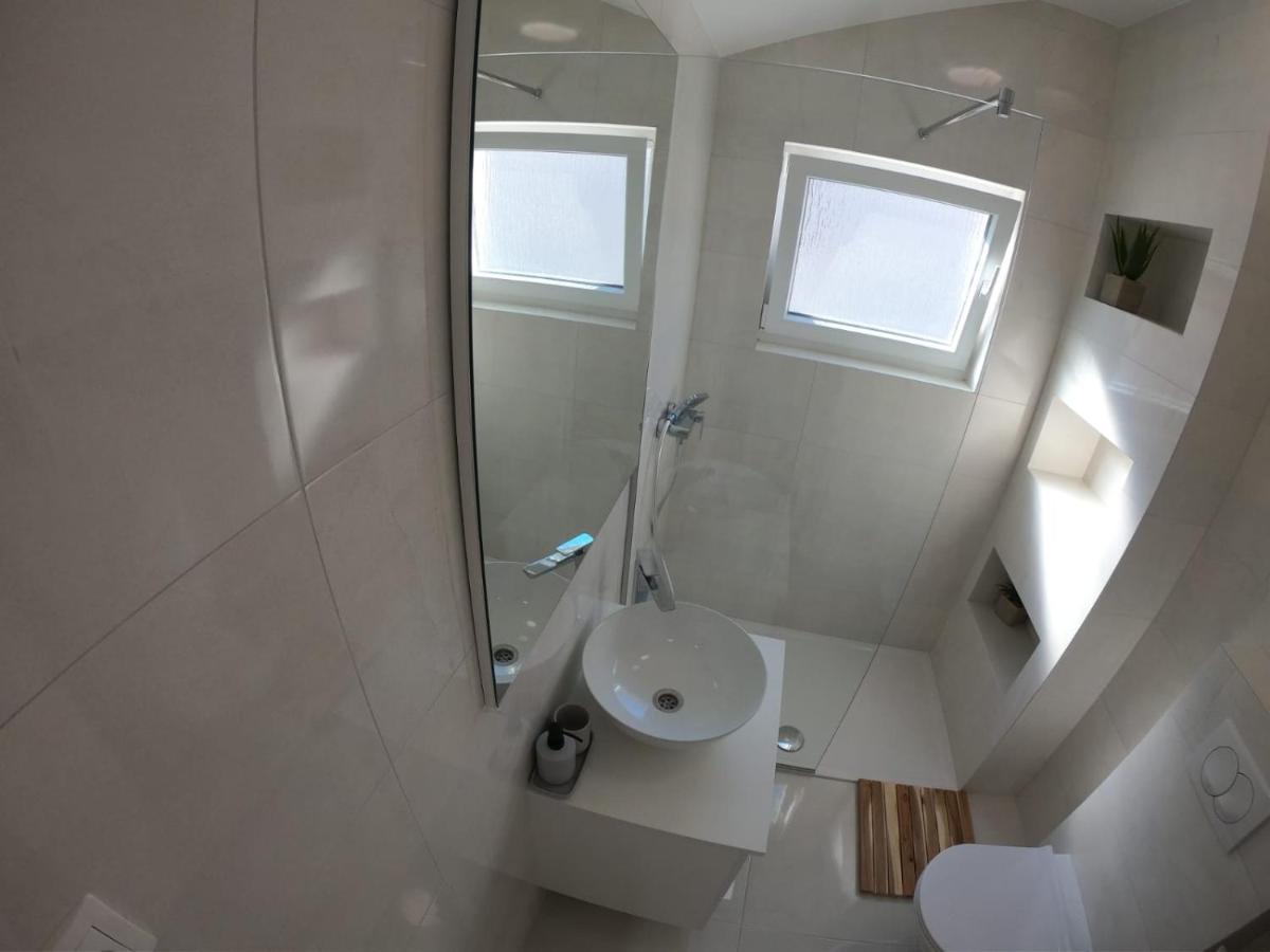 Sun-Drenched Apartment "The View" Zadar Exteriör bild