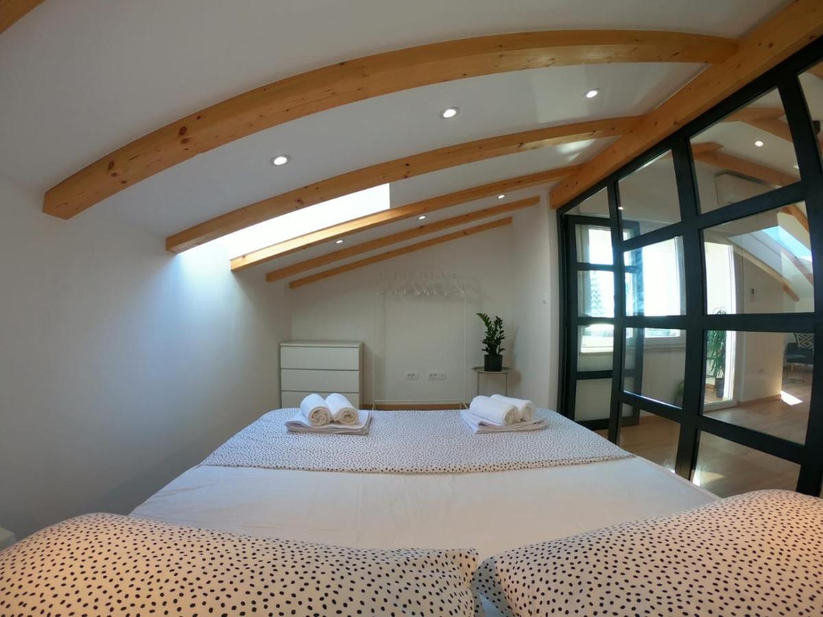Sun-Drenched Apartment "The View" Zadar Exteriör bild